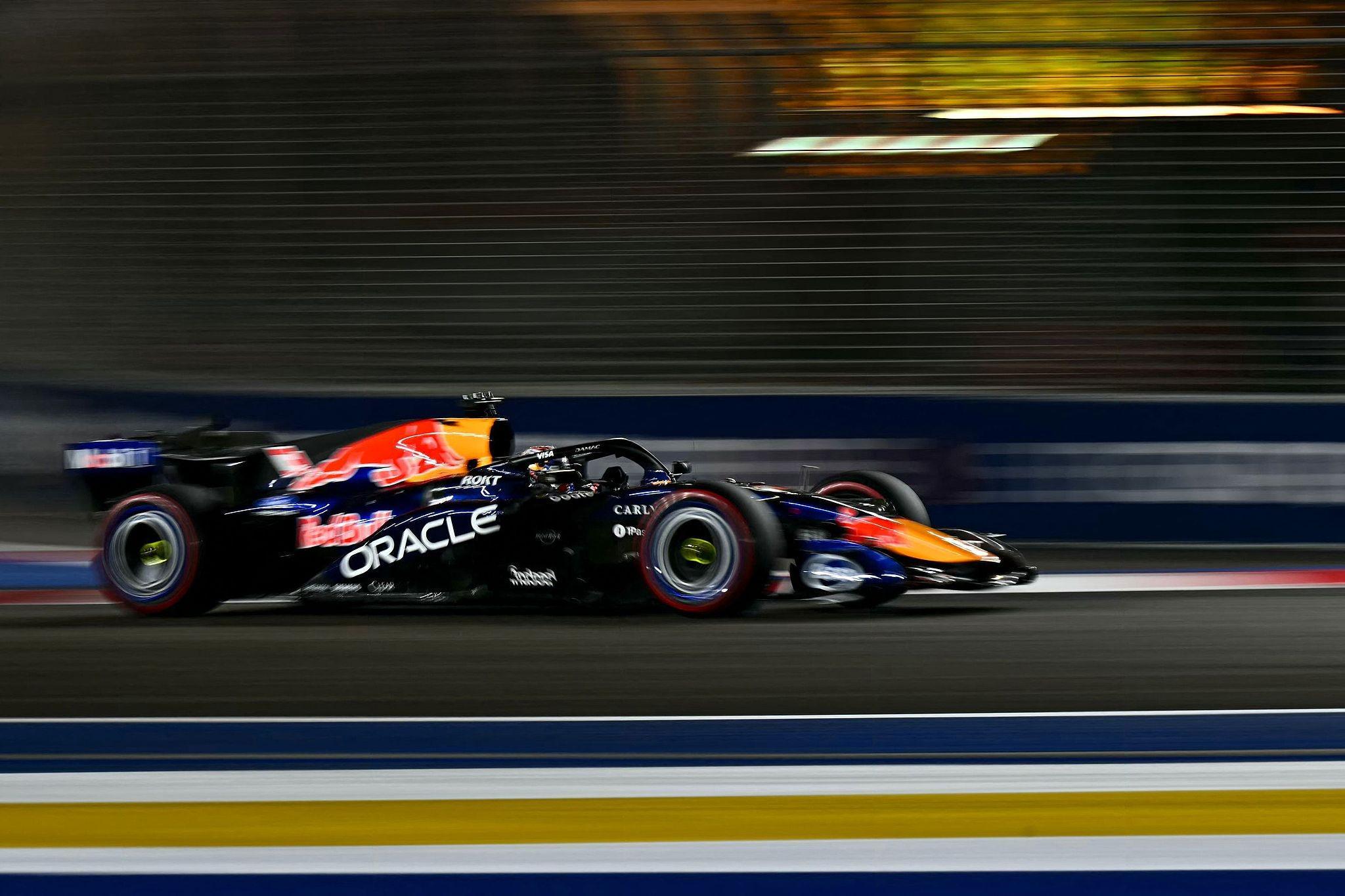 F1新加坡站:维斯塔潘夺冠,乐扣亚军,安东内利季军